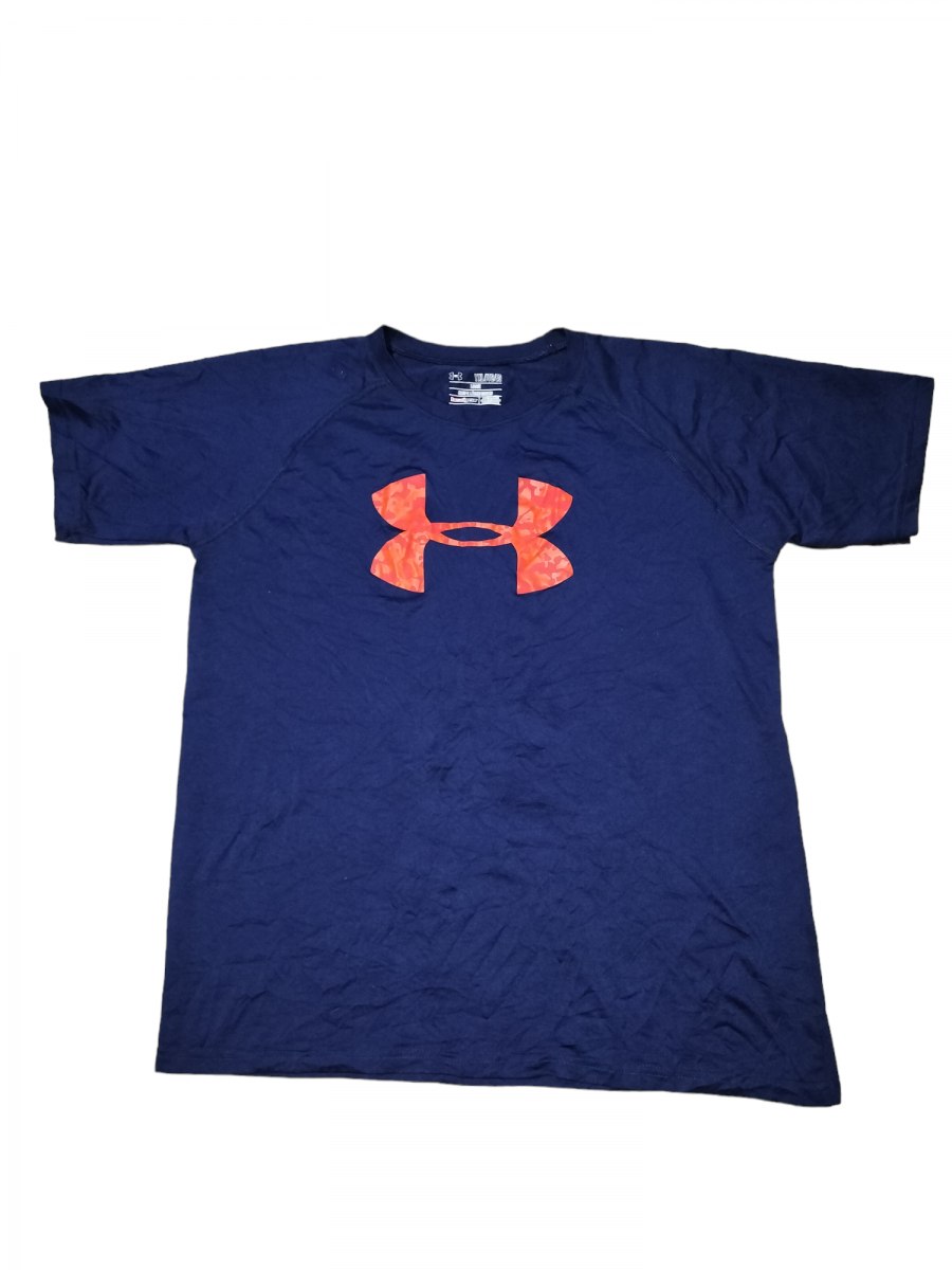 ++ เสื้อ UNDER ARMOUR รอบอก 38 นิ้ว S