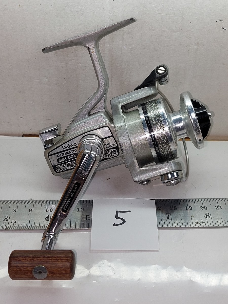   Dum fishing   5    *******   DAIWA    AUTOMATIC  GS 700  X   ********