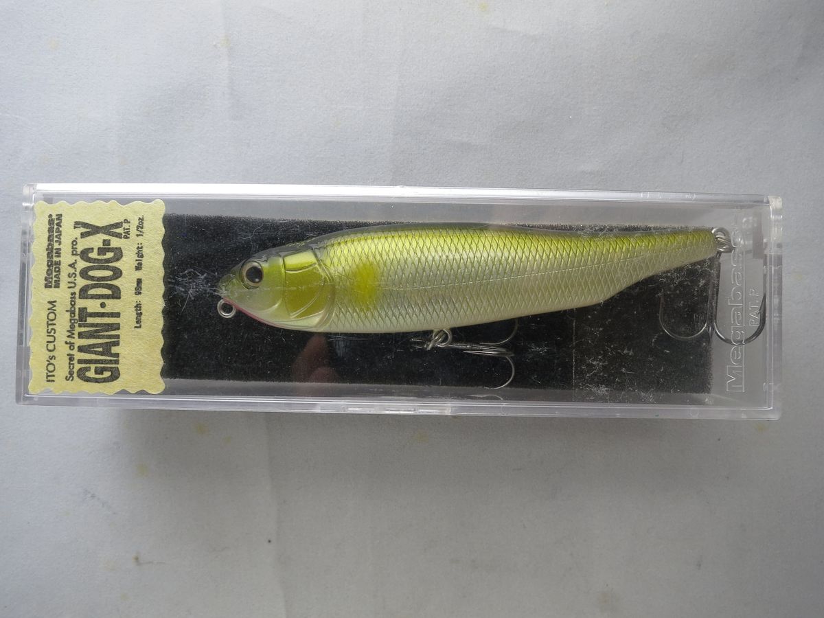 Megabass　GIANT-DOG-X