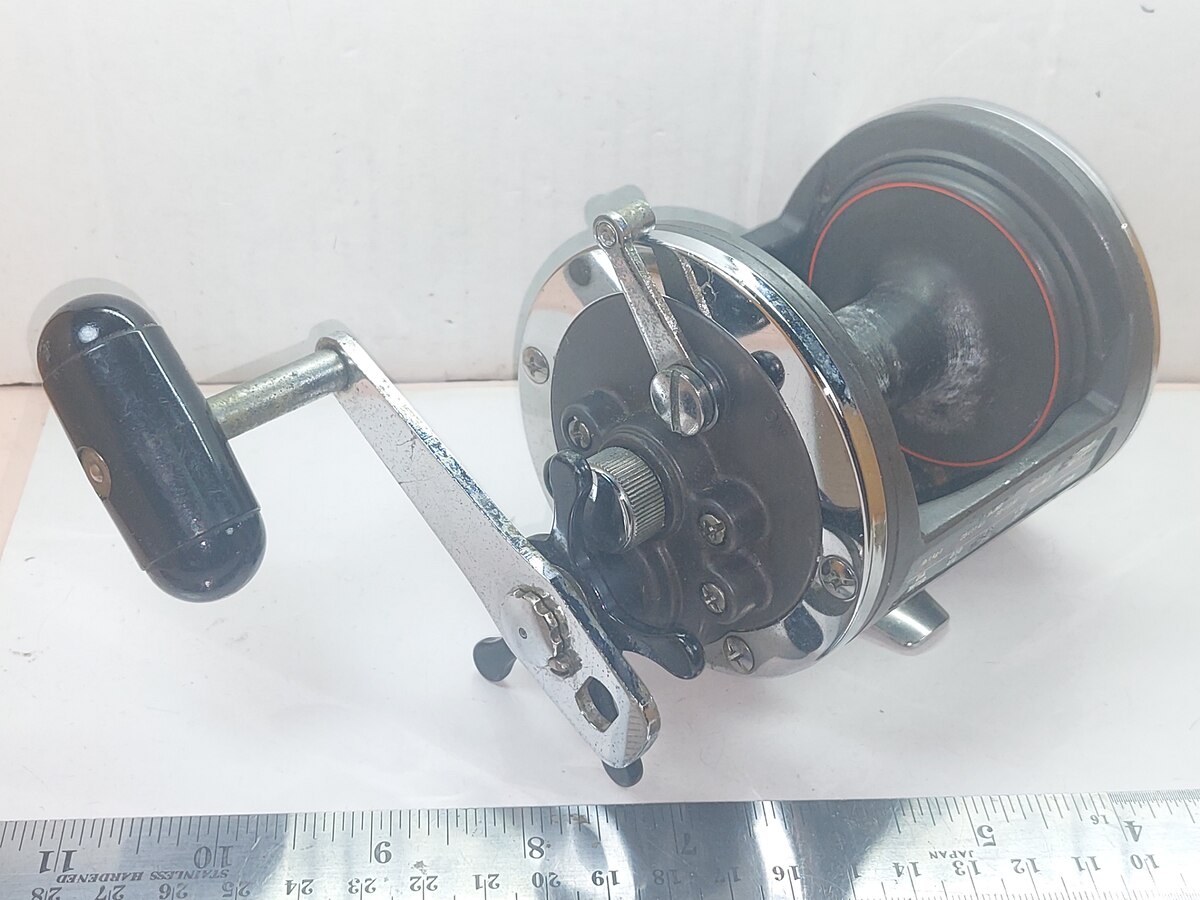   Dum fishing  #  4      ******* DAIWA   SEALINE  350 H      ********