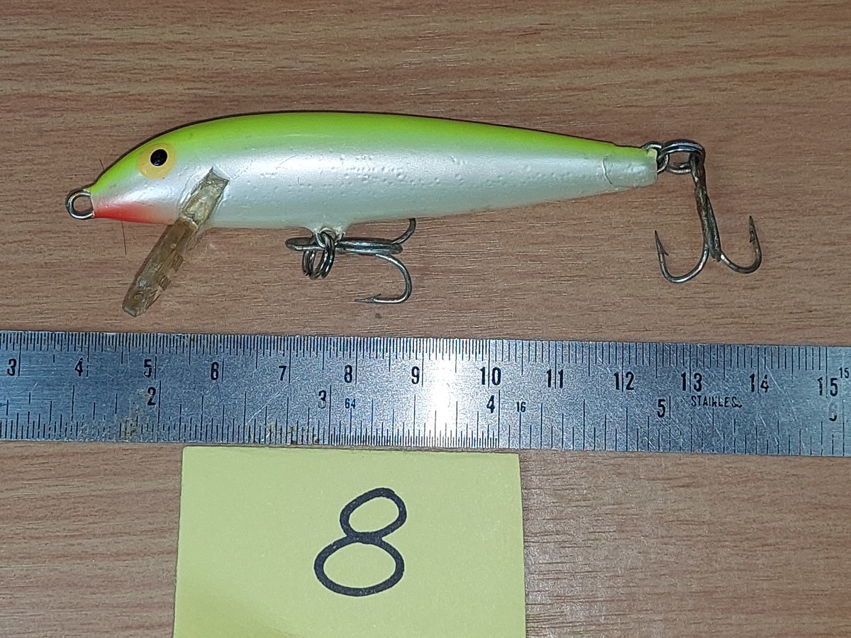  Dum fishing ***** LURE # 8  *** RAPALA CD  **** 