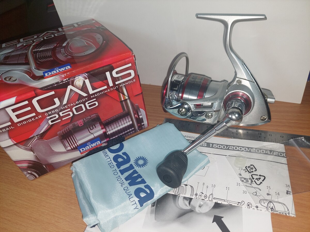   Dum fishing  REEL  #  1   *******   DAIWA   LEGALIS  2506  ********