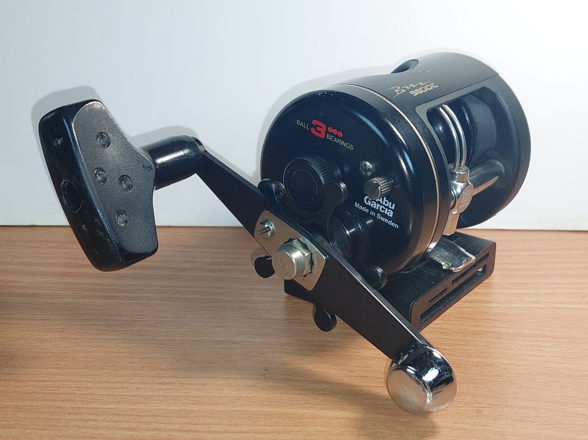   Dum fishing  #  18   *******   ABU  AMBASSADEUR  BLACK  MAX   5600   ********