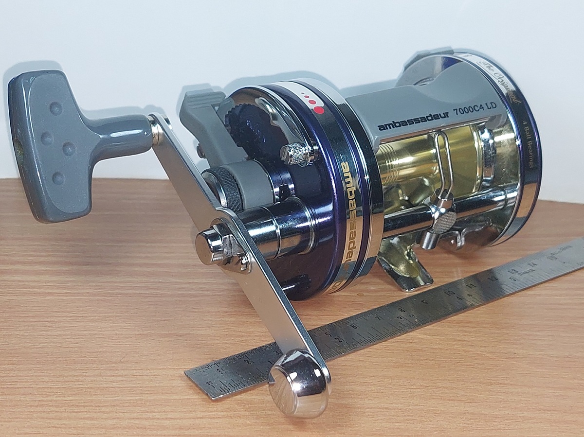   Dum fishing   REEL  #   1      ****  ABU   AMBASSADEUR 7000  C 4  LD   ****