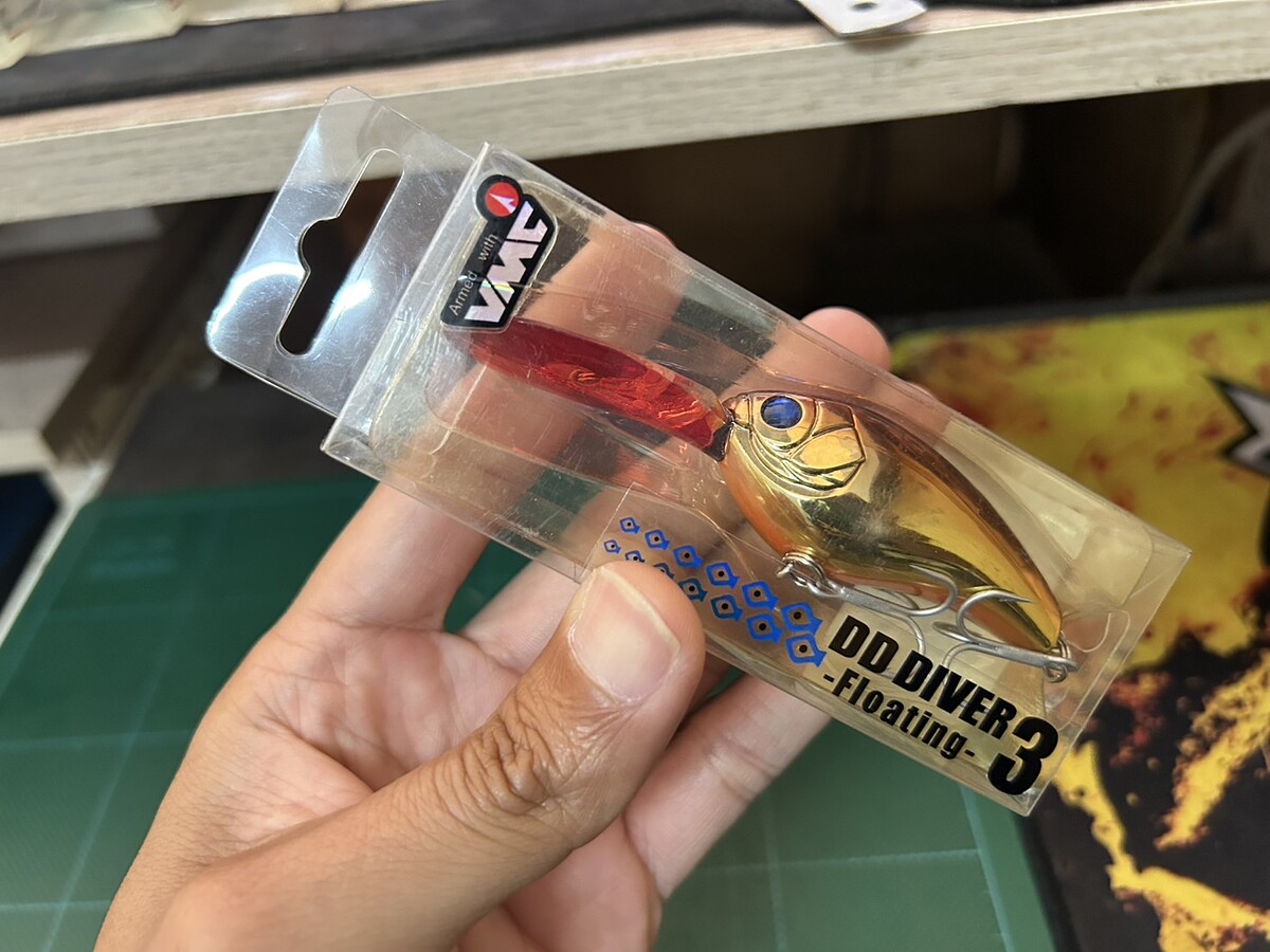 เหยื่อVMC(5.5cm)วัดจากห่วงหน้าถึงห่วงหลัง