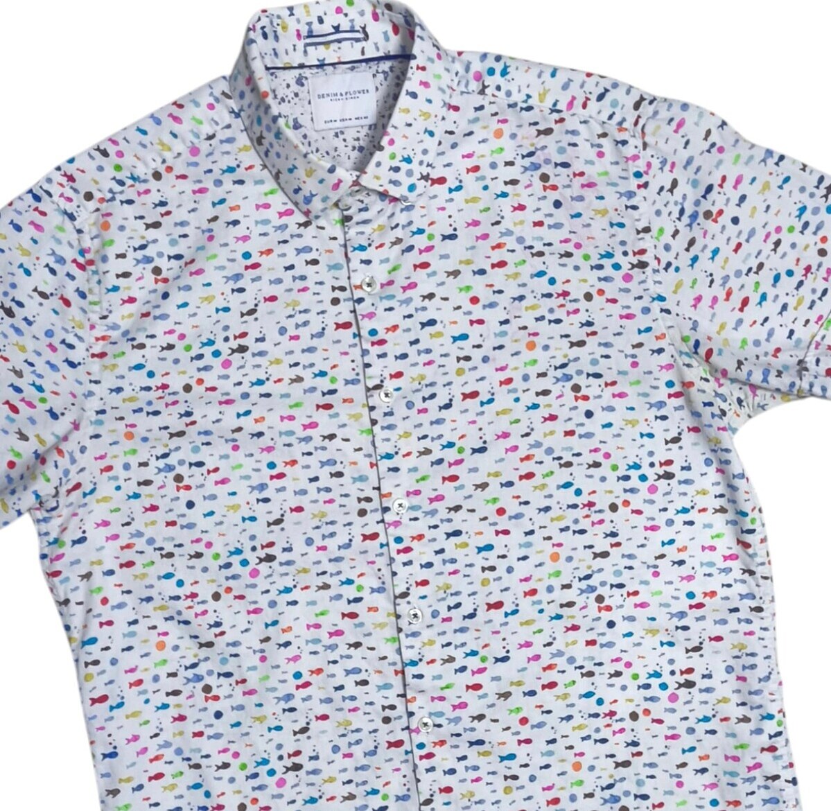 DENIM&FLOWER ลายปลาเล็กๆ slim Fit เชิ๊ตแขนสั้นอก40นิ้ว