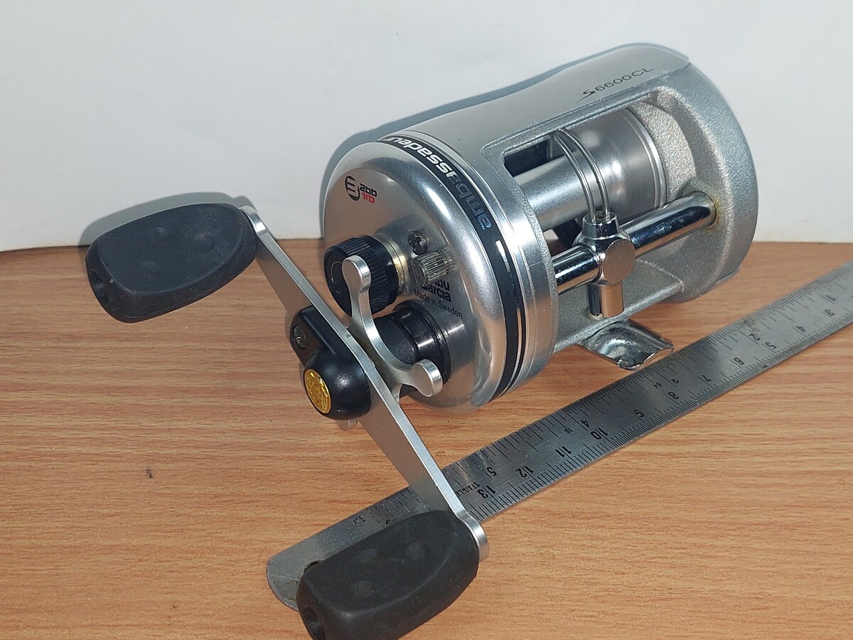   Dum fishing   #  5   ****   ABU  AMBASSDEUR  S 6600 CL    ****