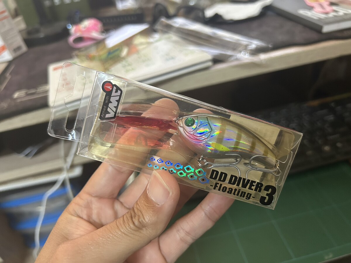 เหยื่อVMC(5.5cm)วัดจากห่วงหน้าถึงห่วงหลัง