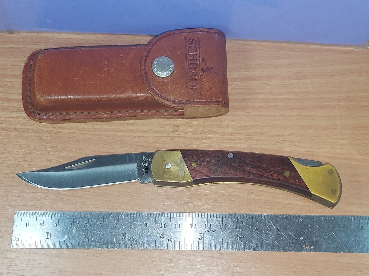   Dum fishing  # 14     ***   มีดพับ  SCHRADE   UNCLE  HENRY   พร้อมซองหนัง ***