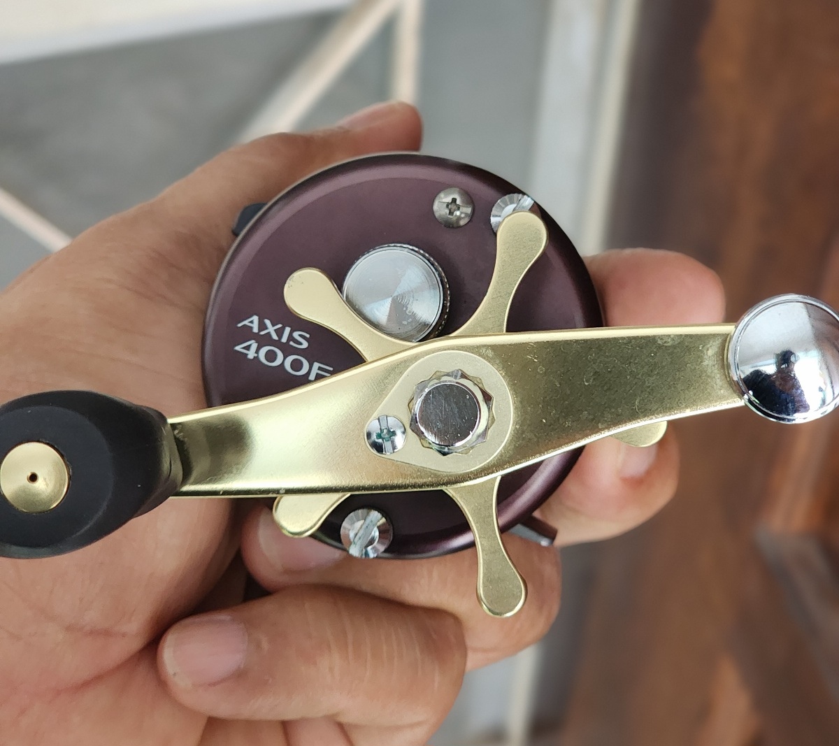 SHIMANO.​ AXIS 400F