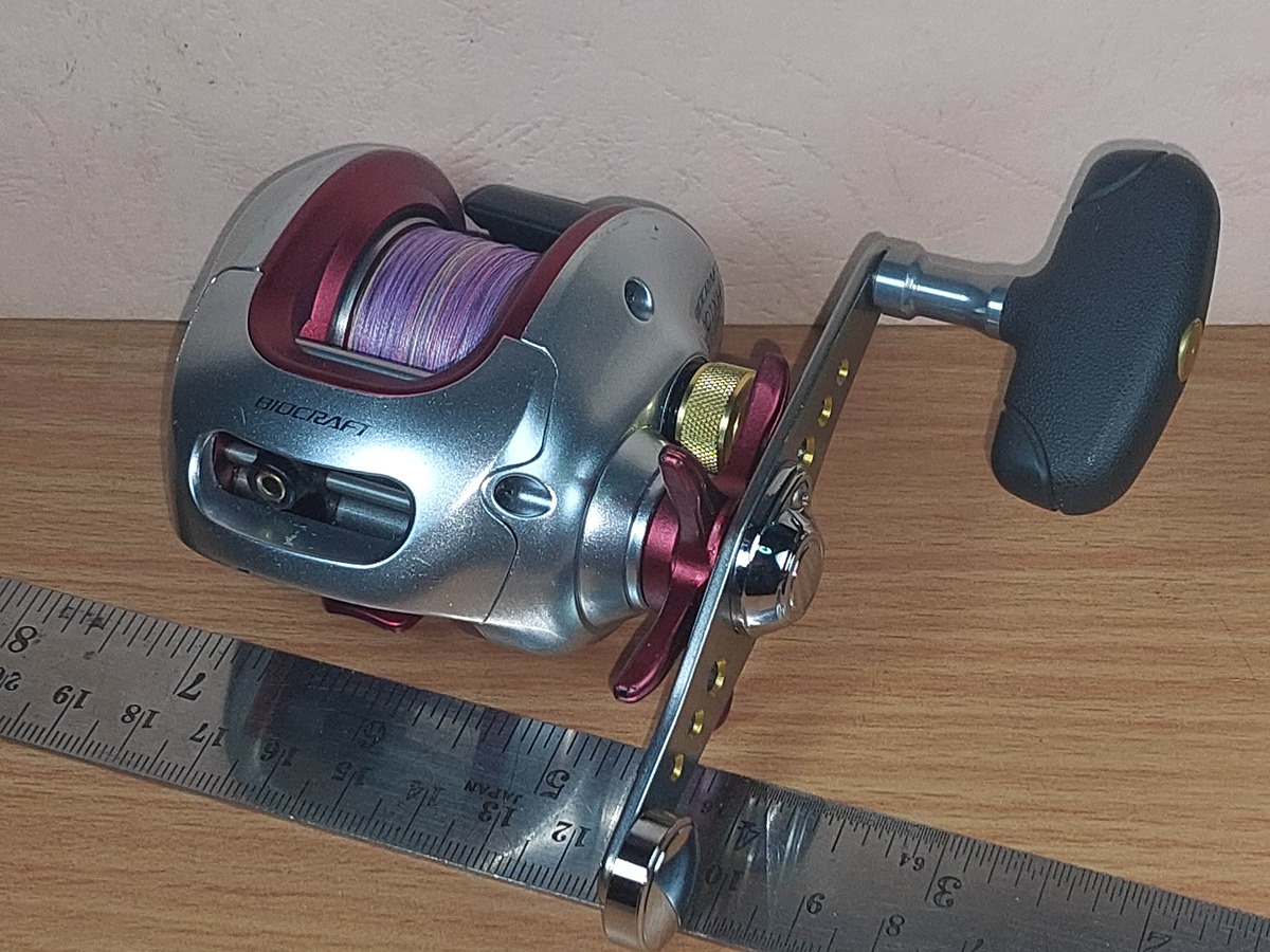  Dum fishing     REEL  #   6    ****  SHIMANO  BIOCRAFT 301 XH    ****
