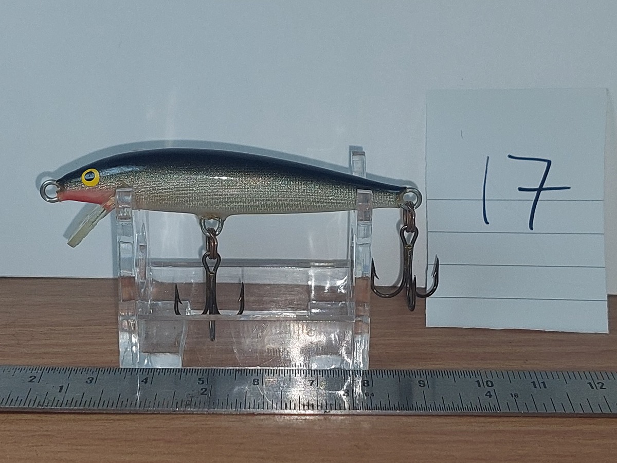   Dum fishing    RAPALA  FINLAND    *******     LURE #    17   ********