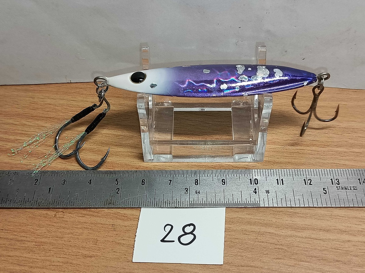   Dum fishing       *******     LURE #     28      ********