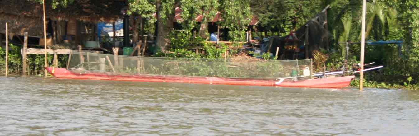 ขากลับเจอของแปลกคับ "เรือผีหลอก" คับ ใครรู้จักช่วยมาขยายความด้วยนะคับ