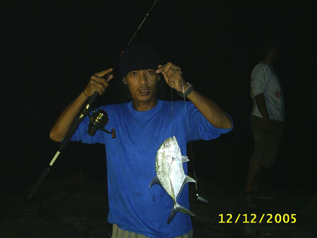 Night fishing กุ้งมังกร by..... shadow