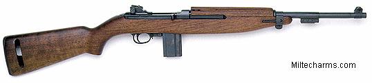 อิอิ ได้แล้ววว่าเป็นปืนอะไร แบบที่น้าหรั่งบอกครับ M-1 Carbine เห็นไม่มีแม็คเลยนึกว่า Garand น่าจะให้