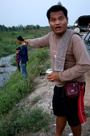   ผู้กำกับมาดสั่ง น้าโอเซ็กไปตามล่าชะโดมาบัดเดี๋ยวนี้ :laughing: :laughing: