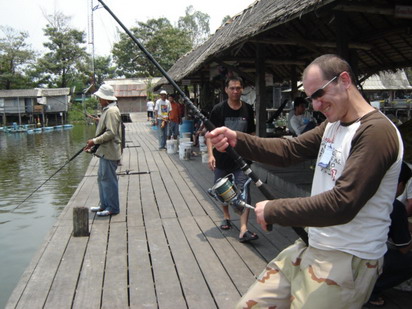  GT Man ----- Oh Are you bored....
                     but I m not ..I still fun with fishing
น้า