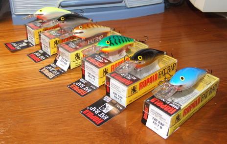 ขอบคุณน้าสิงห์ และ MR .Rapala ที่คิดค้นจนทำให้ได้มีเหยื่อสวยๆให้เราได้ใช้กันจนทุกวันนี้ครับ
 :love: