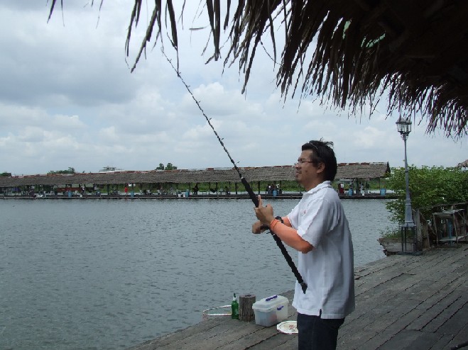 นำเสนอ เพิ่มเติม meepooya   เอารายละเอียด ลงที่นี่เลยเช่น


Siamfishing login:  meepooh-boy
Nick