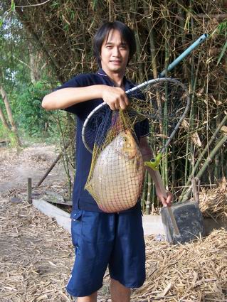 น้าวิทย์ เปคูตัวเท่านี้หรือเปล่าครับ บ่ออยู่ที่ทุ่งสร้างหลังเทคโน ไทย-เยอรมัน   :grin: :grin: