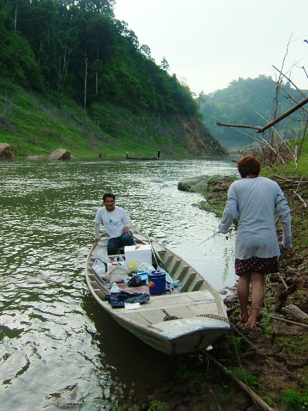 เก็บของเสร็จ .... แก้โซ่ผูกเรือ ... แล้ว