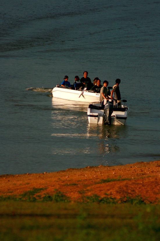 มีเรือเร็ว เยอะเลยครับปีนี้