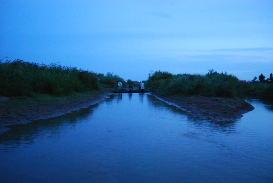 เรามาพร้อมกันที่จุดลงเรือตีห้านิส