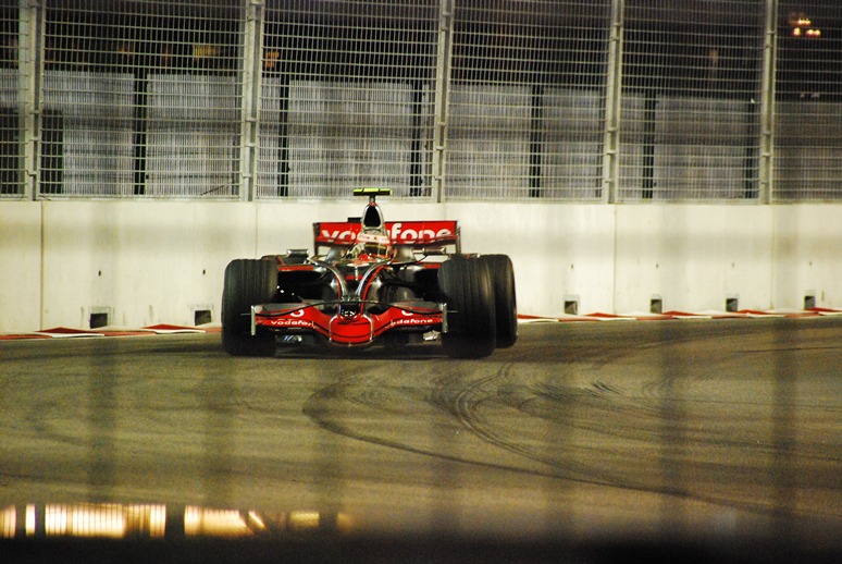 Heikki Kovalainen จาก Vodafone Mclaren Mercedes