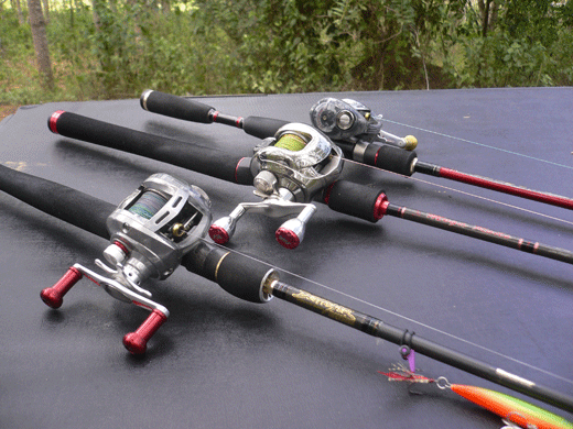 เต๋าใช้คันของ megabass รอกก็ Daiwa  Alphas ito
น้าหนึ่งใช้คันของ สยามสปูน 360 องศา รอกก็ shimano AR