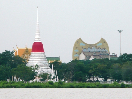 องค์พระสมุทรเจดีย์โบราณสถานสัญญลั