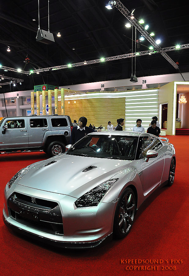 ชอบจังเลย สำหรับ GT-R คันนี้  :laughing: :laughing: :laughing: :laughing: