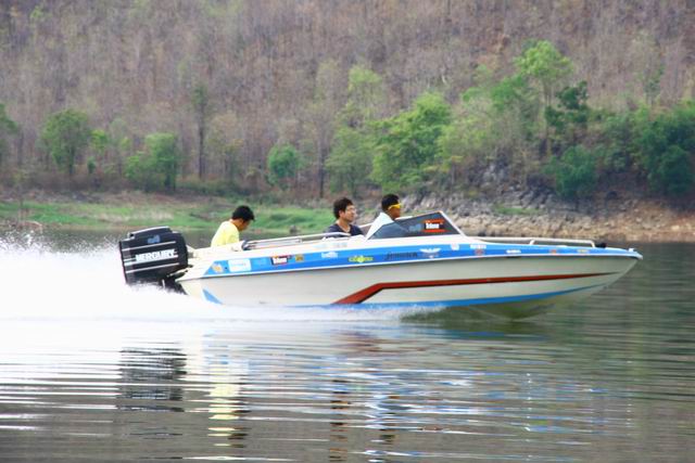 ขอรูปเรือครูผมหน่อยครับ   วันนี้ยัง