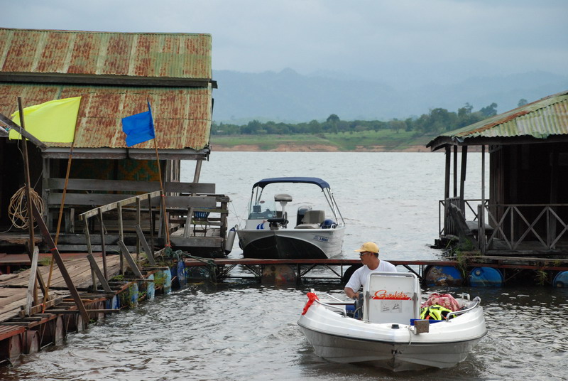 น้องโทนเอาเรือลงแล้ว :grin: