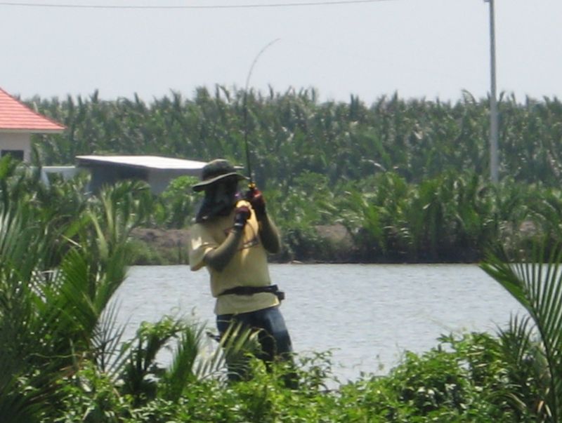 และแล้ว ชุดที่ลงเรือข้ามฝั่ง ไปฝั่