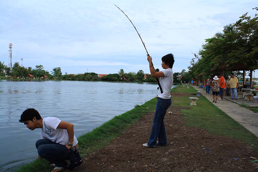 สุดท้าย ป้านน ก็อดใจไม่ได้ต้องออกมายืดเส้นยืดสายหน่อย  :cheer: