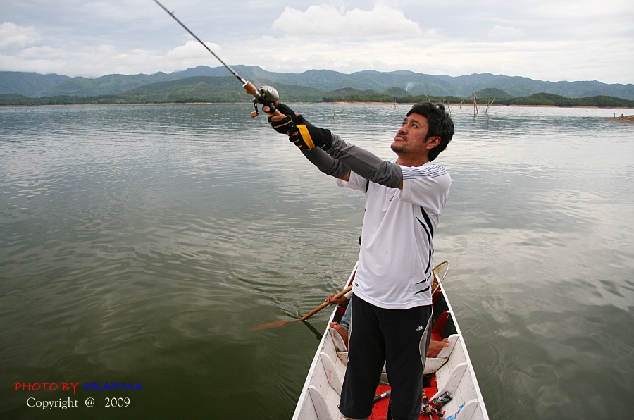  :grin: :grin:  คู่หูลงเรือกับผม......ก้อหน้าเดิม.....น้าเอก.....เอาๆ หวดไปก่อนเลยเดี๋ยวถ่ายรูปให้  