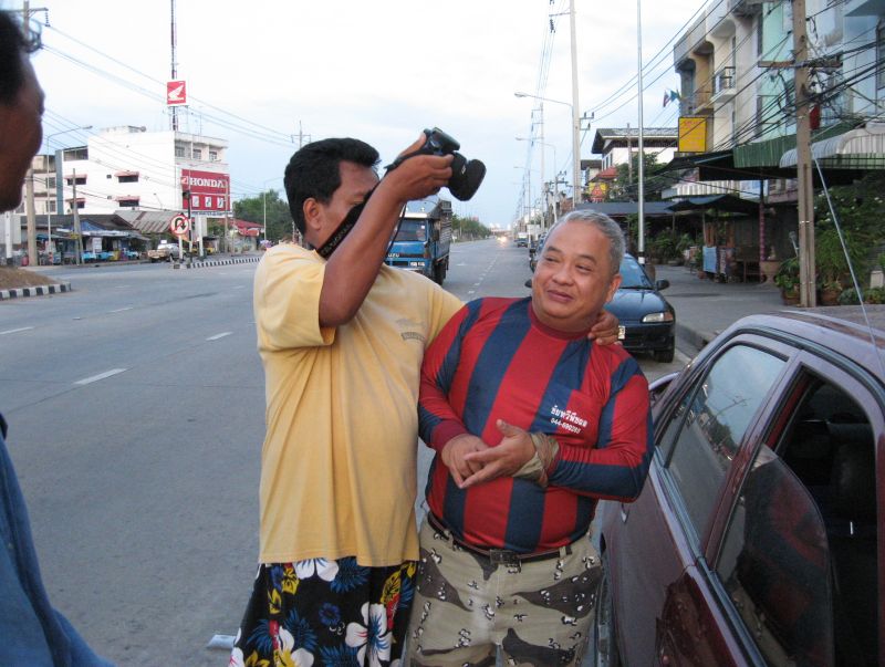 ดูผู้ใหญ่เค้าเล่นกันดิ  วัยรุ่นอย่