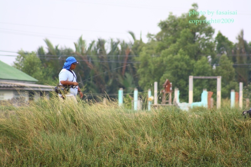 แต่นี่สิ  ใครกไม่รุคอตกเชียว
เฮ้อ...น