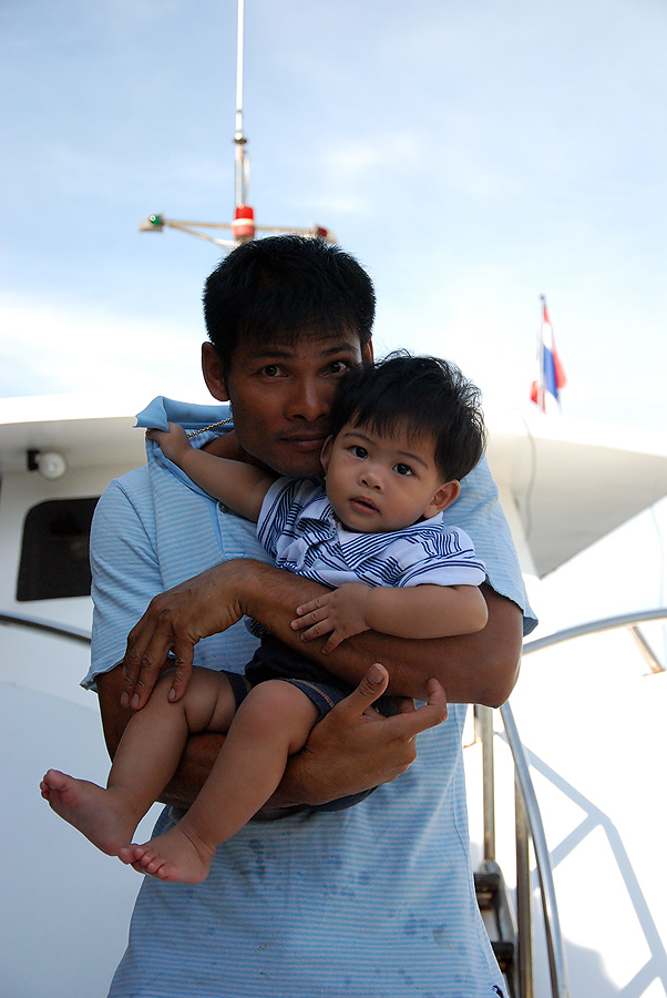 เดินทางถึงระนองเช้าวันที่ 21 สิงหาคม  2552 

พี่โทกับลูกชายคนเล็ก   น้องSEA วัย 8 เดือน กำลังน่ารั