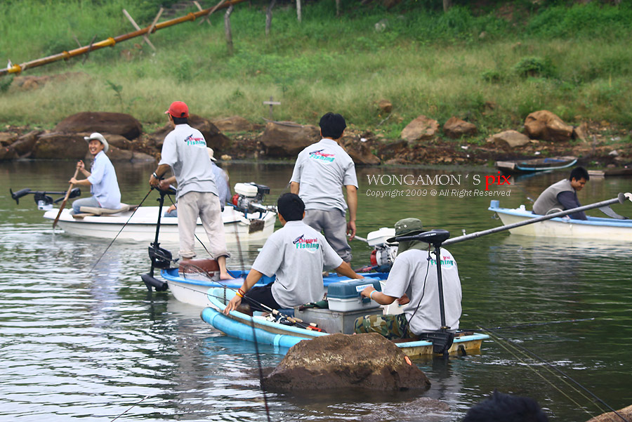พลพรรค Chiangrai Lure Fishing Team พร้อมลุยครับ :cool: :cool: :cool: