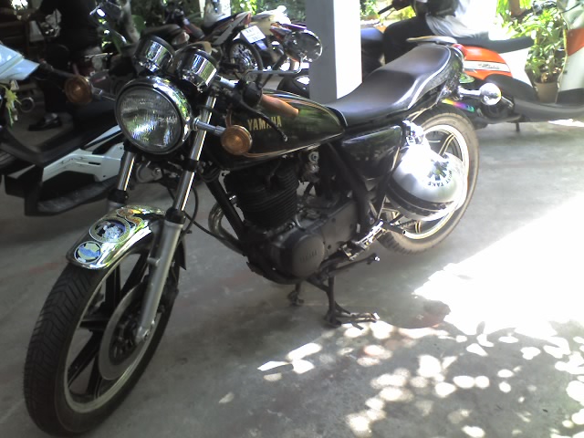 สบายๆสไตร์คลาสสิค SR 400 SP 79
 :grin: :grin: :grin: