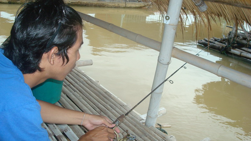 สวัสดีครับน้า คนเมืองแกลง

สวัสดีครับน้าลูกมดแห่งร้อยรู 

[q]นี่คือครั้งแรกที่ น้องเพียว  หรือ ป