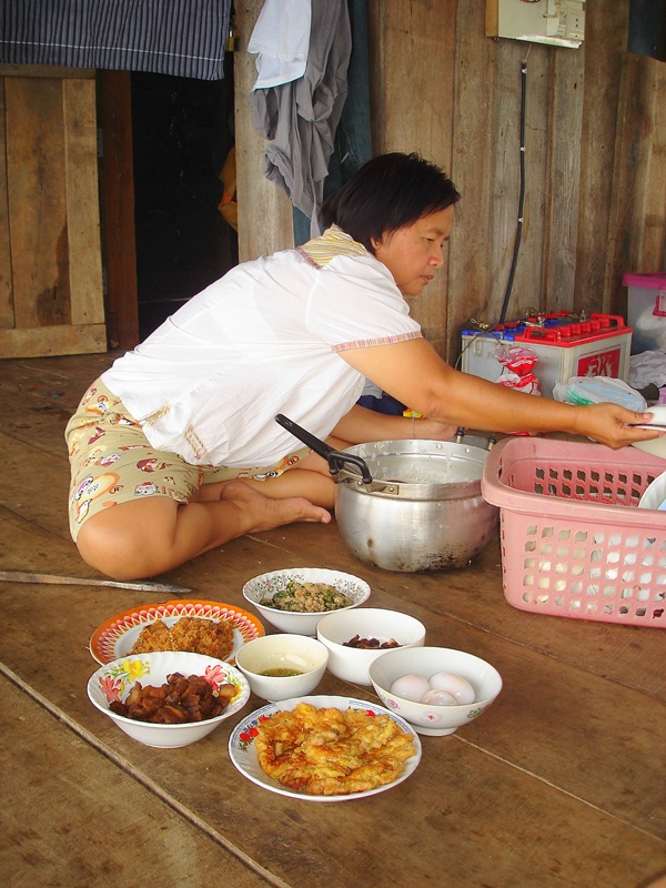 กินข้าวมื้อแรก (ของวันนี้) :love: