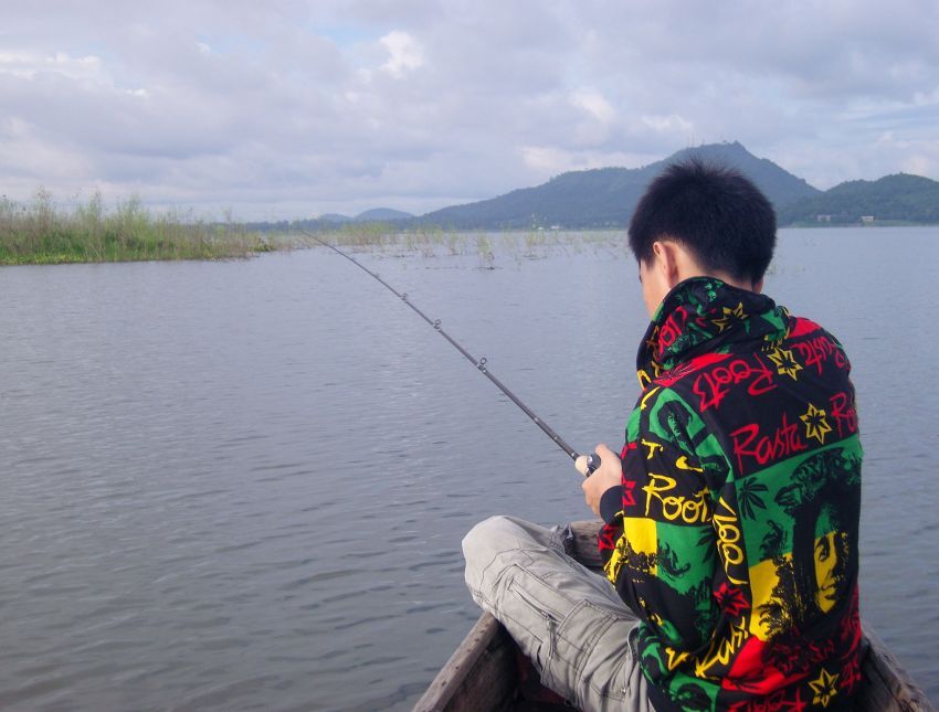 พยามยามหาครับ

ปลาในป่าเป็นยังไงนะพ่อ

น้องเบียร์ถามครับ