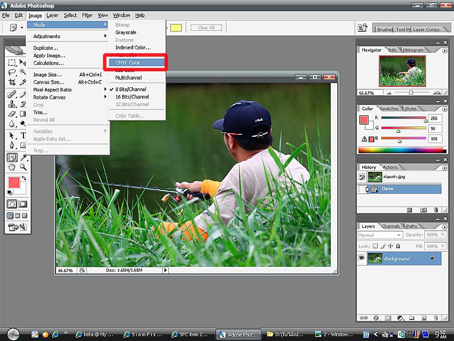จากนั้นไปที่ Image > Mode > CMYK coler ครับ  :grin: :grin: :grin:
เพื่อเปลี่ยนสีจากโหมดเดิมจาก RGB 