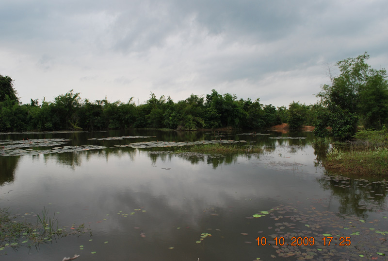 คิดว่ามาใหม่พรุ่งนี้ดีกว่า..ฝนก็เริ่มตกแล้วด้วยแถมน้ำแข็งหมดอีกกลับไปต่อที่บ้านดีกว่า