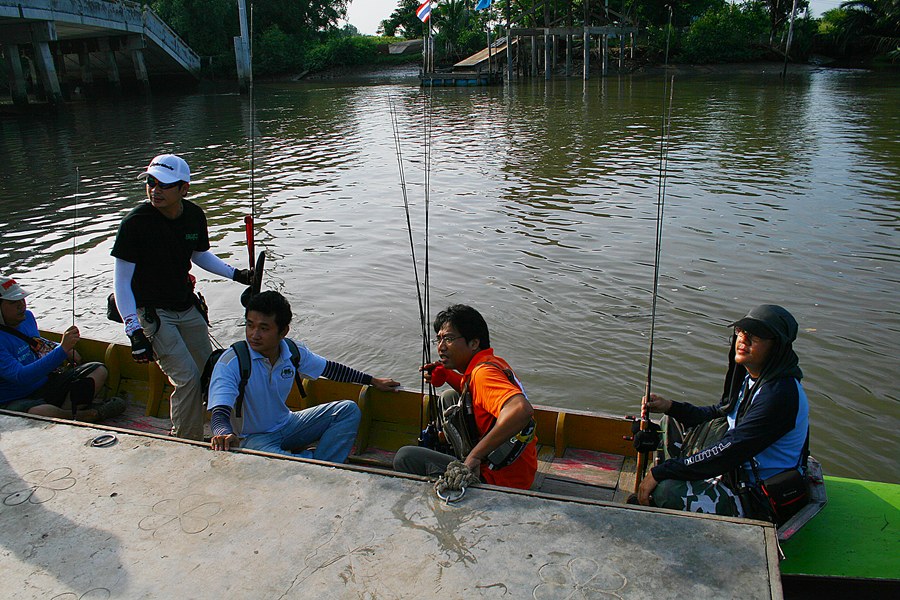 เตรียมพร้อมแล้วลงเรือเลยคร๊าบบบบบบบบบ :cool: :cool: