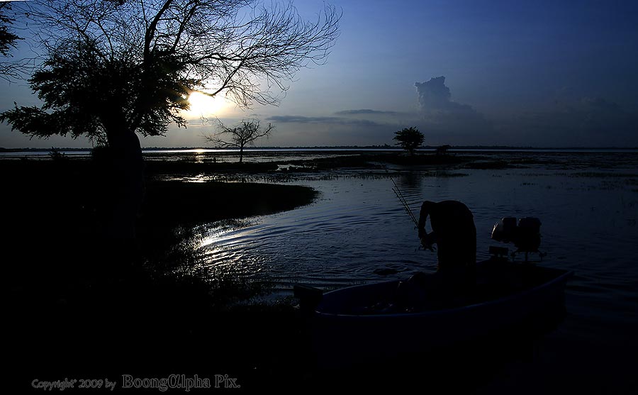 คงต้องขอลาไปด้วยภาพนี้ขอรับ.......ขออภัยในทริพนี้ด้วยที่ภาพมีน้อยเหลือเกิน...........
เที่ยวหน้าจะพ