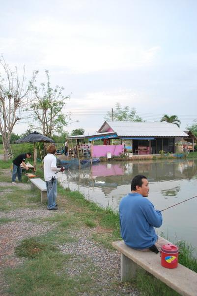 ลาไปด้วยภาพอากาศกำลังสบายๆ 

ขอบคุณสถานที่ดีๆ ที่มีปลากะพงให้นักตกปลาสนุกสนานกัน

เดี๋ยวว่าจะไปจ